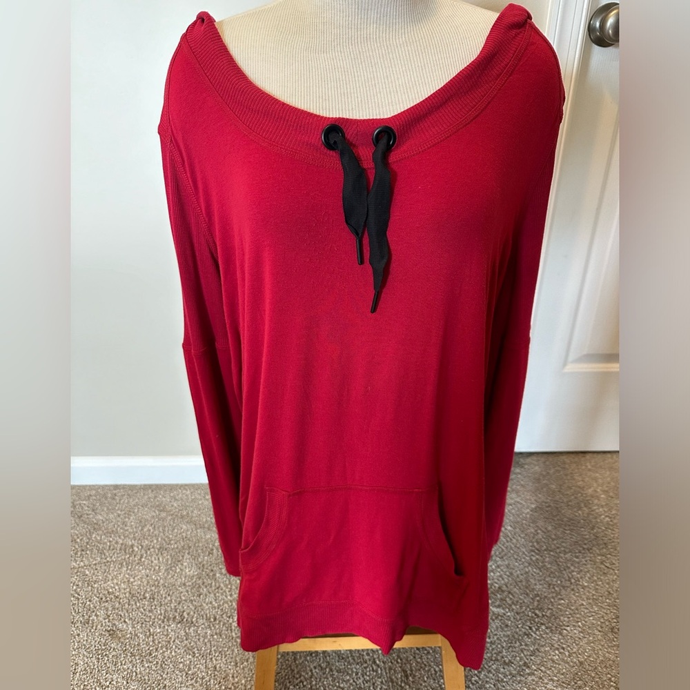 Chico’s Zenergy women’s red long-sleeved shirt with hood. Size 3.